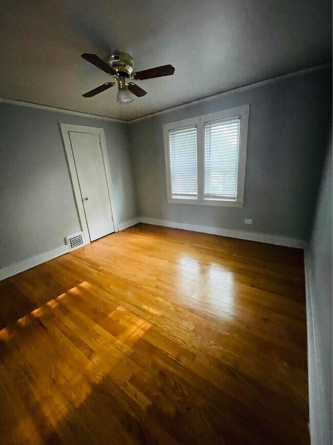 Second Large Bedroom - 736 Watson St SW