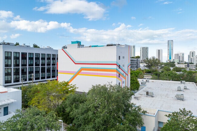 Foto del edificio - Wynwood Atriums