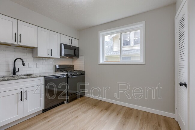 Foto del edificio - 4713 Davenport St