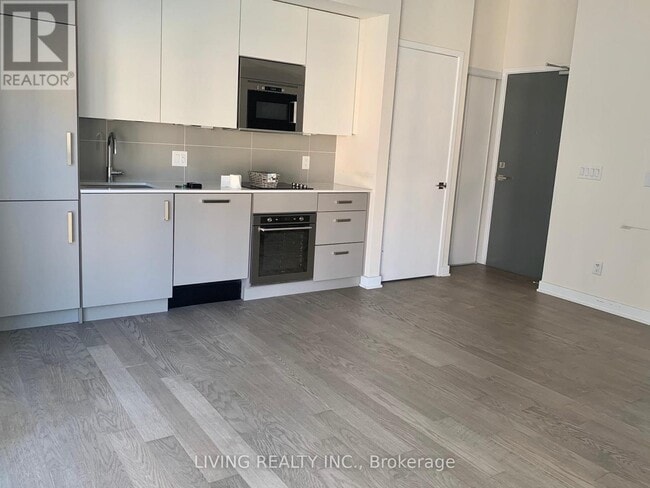 Building Photo - 17 Dundonald St