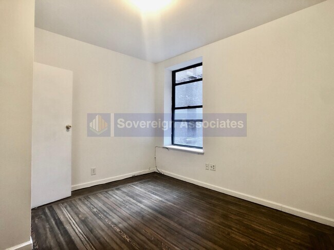 Foto del edificio - 184 Claremont Avenue