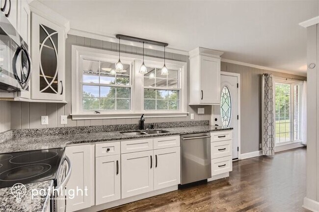 Foto del edificio - 421 Alta Loma Road, Goodlettsville, TN, 37072
