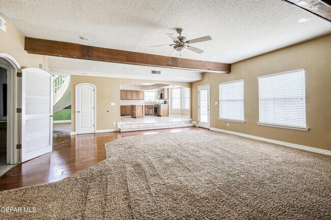Building Photo - 4733 R L Shoemaker Dr