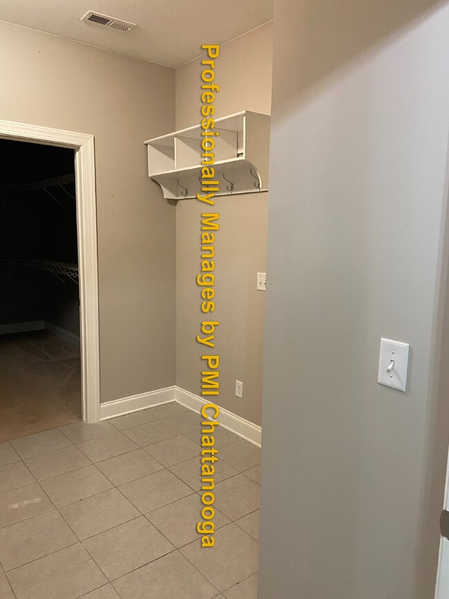 Building Photo - Gorgeous Home in Ooltewah