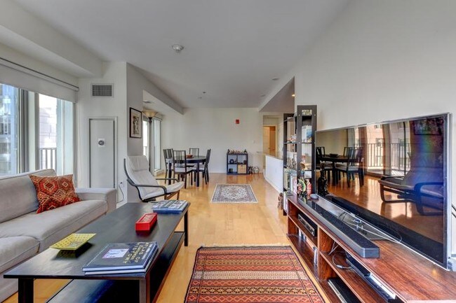 Waterplace Offers In Town Luxury Living Condo For Rent Building Photo Waterplace Offers In Town Luxury Living