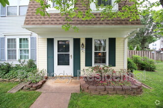 Building Photo - 27 Bickel Ct