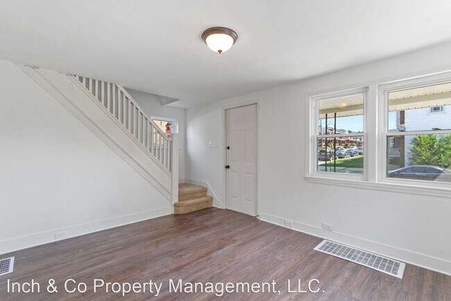 Building Photo - 3 br, 1.5 bath House - 700 Jessop Place