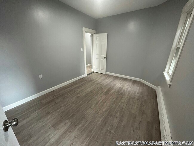 Foto del edificio - 478 Saratoga St