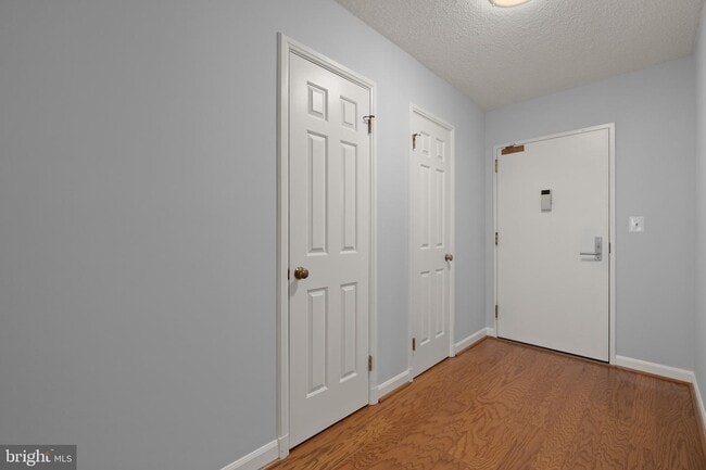 Building Photo - 1077 30th St NW