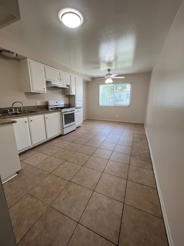 Foto del edificio - 900 S Highland Ave