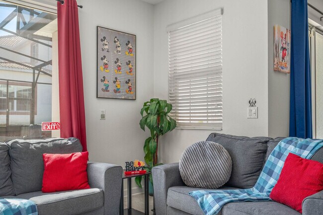 Building Photo - 8988 Stinger Dr