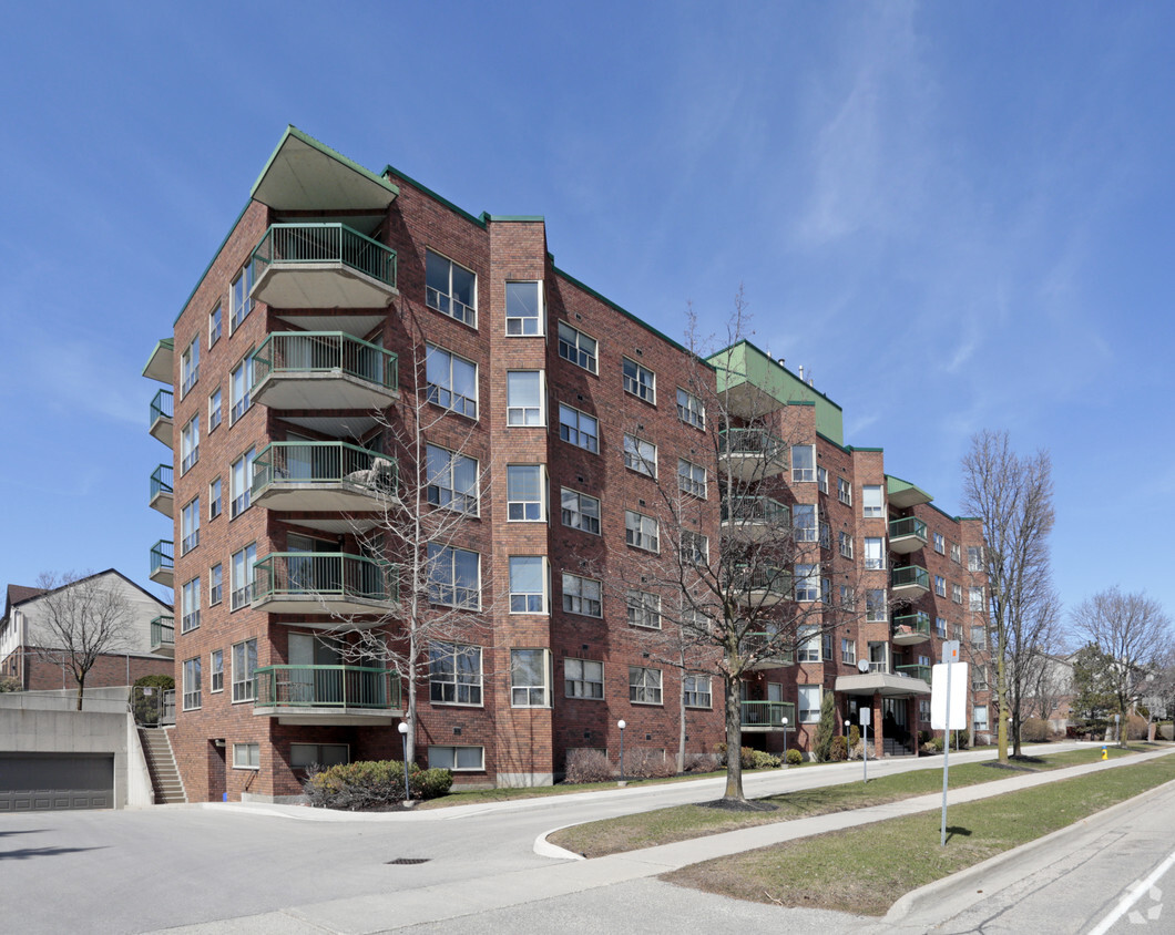 300 Keats Way Pl, Waterloo, ON N2L 6E6 Apartments - 300 Keats Way Pl ...