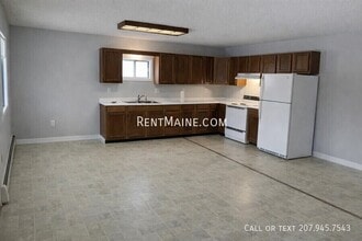 Building Photo - 28 Congress St