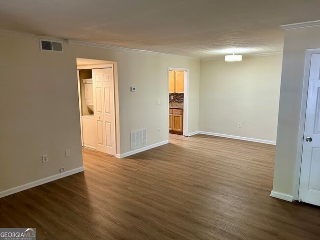 Foto del edificio - 1150 Collier Rd NW