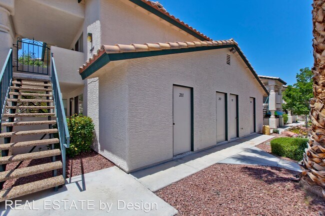 Building Photo - 2 br, 2 bath House - 7944 Decker Canyon Dr...