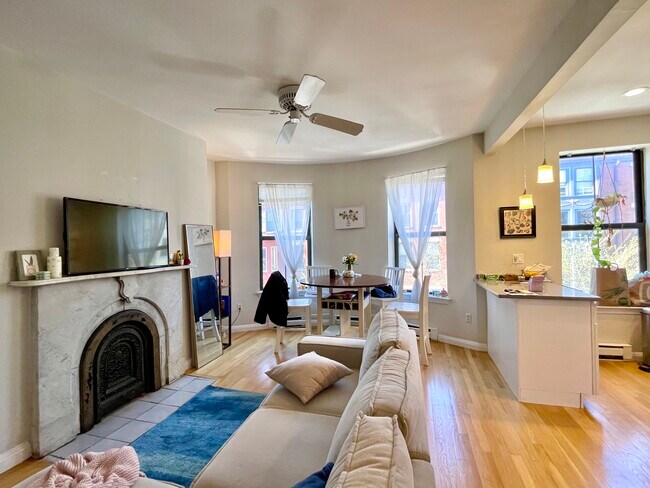 Foto del edificio - 33 Hanson St