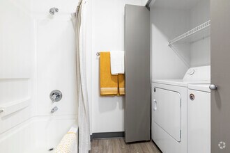 Interior Photo - Lumen