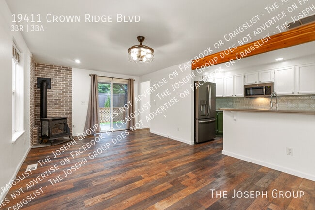 Foto del edificio - 19411 Crown Ridge Blvd