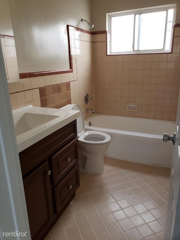 Foto principal - 951 N Oxford Ave