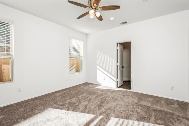Foto del edificio - 22663 Bolanzo Ln