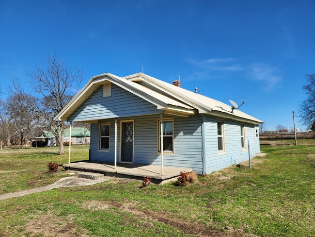 Building Photo - 22290 County Rd 3499