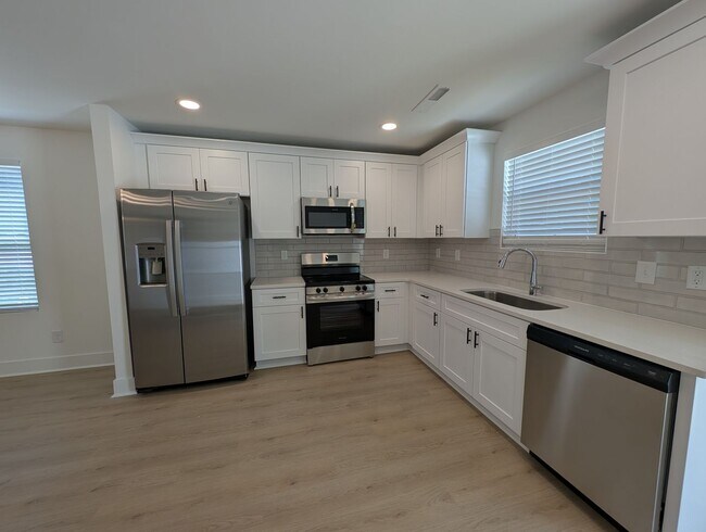 Foto del edificio - Newly built 2 story, 3 bedroom, 2.5 bath duplex located in Kannapolis!