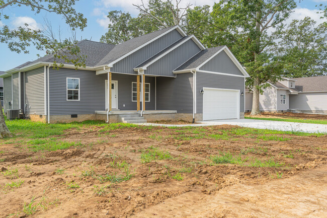 Building Photo - 261 Middlebrook Ln