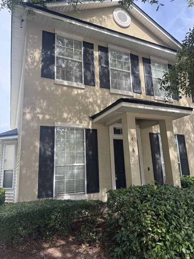 Building Photo - 458 Sherwood Oaks Dr