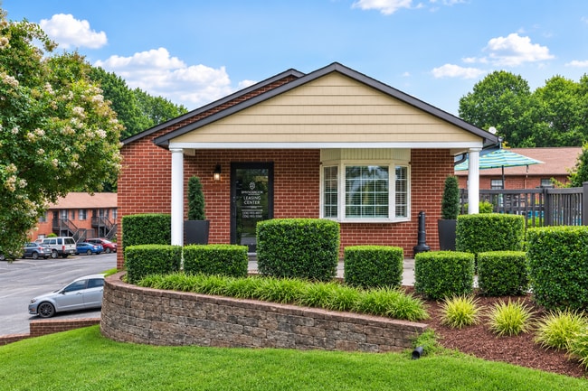 Building Photo - 1229 Claxton Ridge Dr
