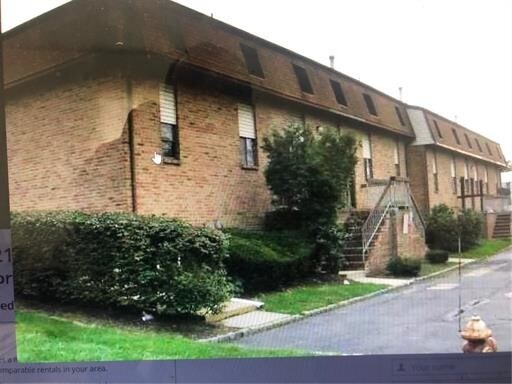 Foto del edificio - 1216 N Oaks Blvd