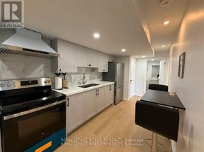 Building Photo - 926 Fletcher Cir