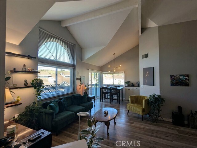 Foto del edificio - 26857 Claudette St