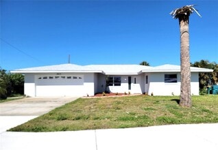 Building Photo - 3413 Port Charlotte Blvd