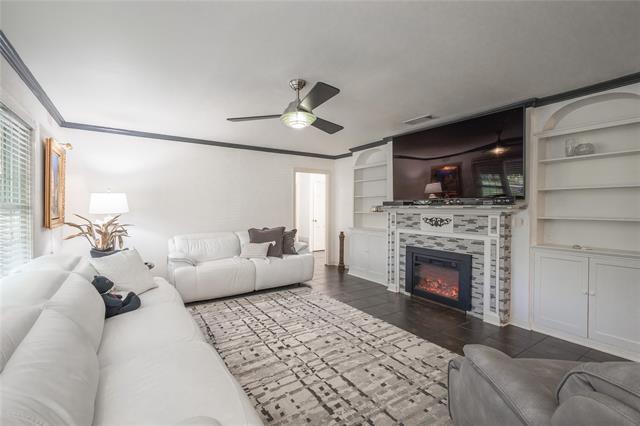 Building Photo - 8567 Santa Clara Dr