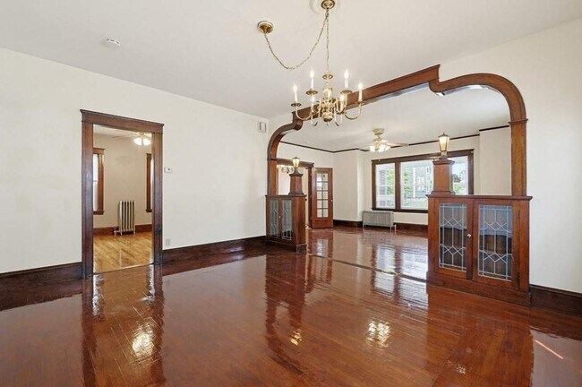 Foto del edificio - 17 N Woodford St