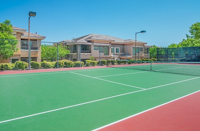 Building Photo - Canyon Villas Apartments