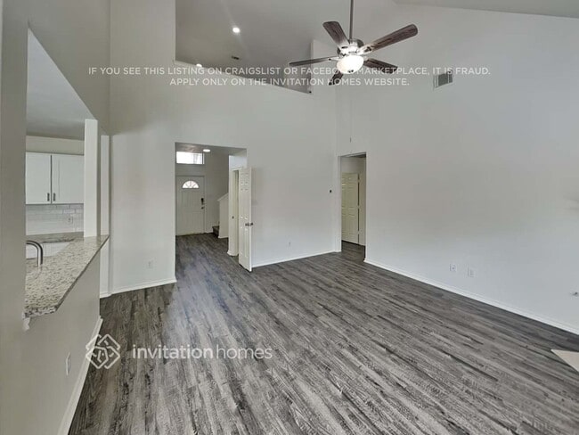 Foto del edificio - 6830 Atasca Creek Dr