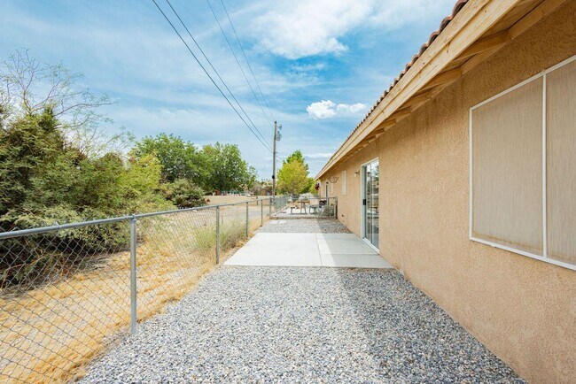 Foto del edificio - 1081 Jubilee Ct