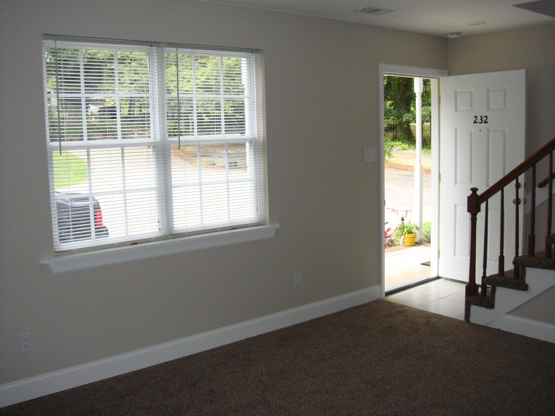 Foto principal - 232 Waldo St