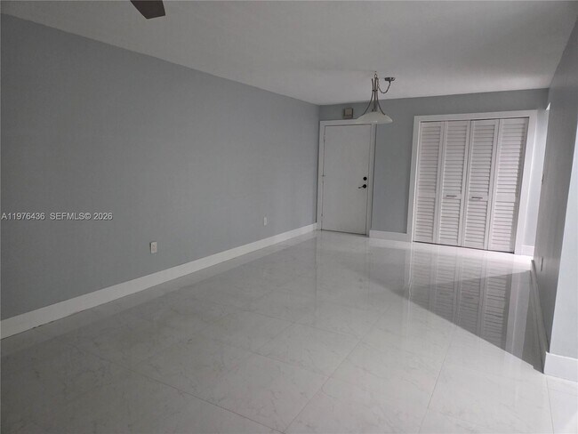 Building Photo - 506 NW 87th Ave