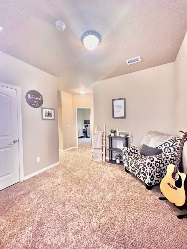 Building Photo - Berthoud Townhome for Rent