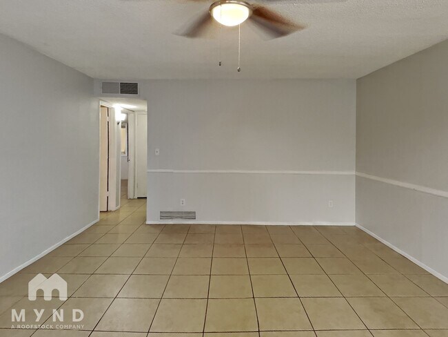 Foto del edificio - 903 E 5th St