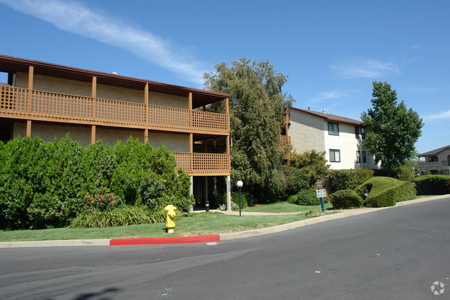 Foto del edificio - Sierra Sunrise Apartments