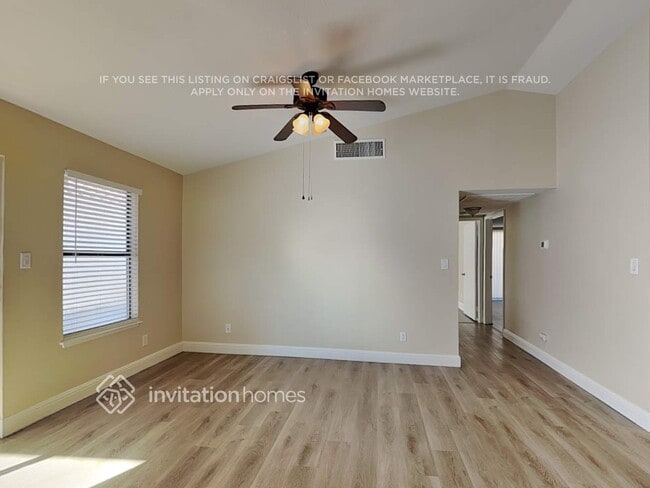 Building Photo - 8428 Mulcahy Ave