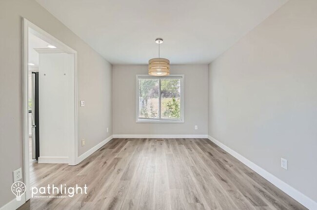 Building Photo - 2610 SE 133rd Ave