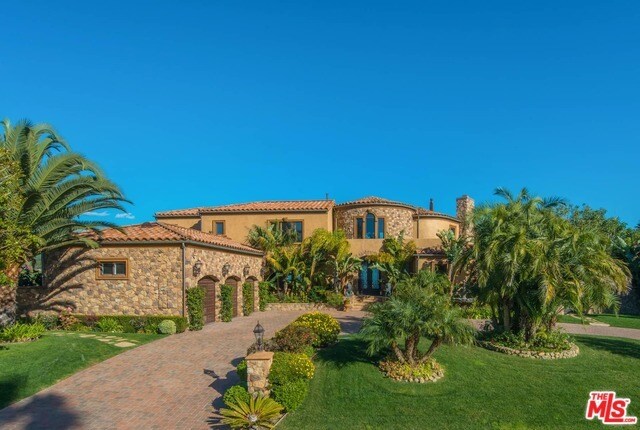 Foto principal - 6208 Ramirez Mesa Dr