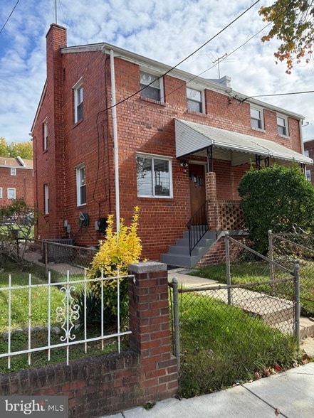 Photo - 374 Chaplin Street SE Unit