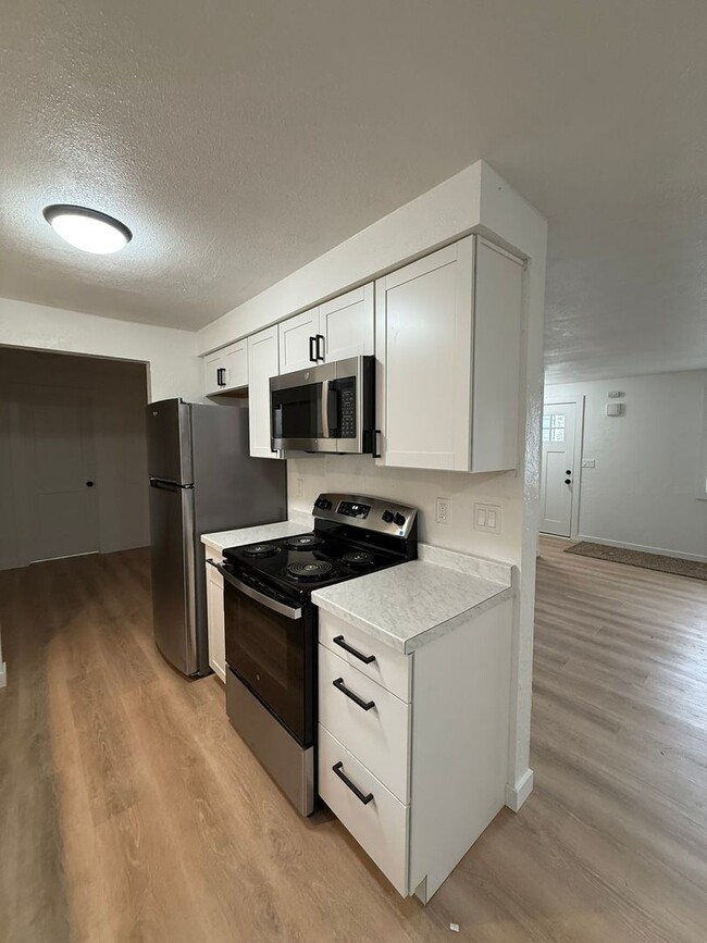 Building Photo - 4012so