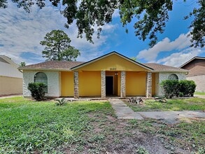 Building Photo - 23123 Bayleaf Dr