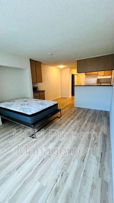 Foto del edificio - 10075 Tujunga Canyon Blvd